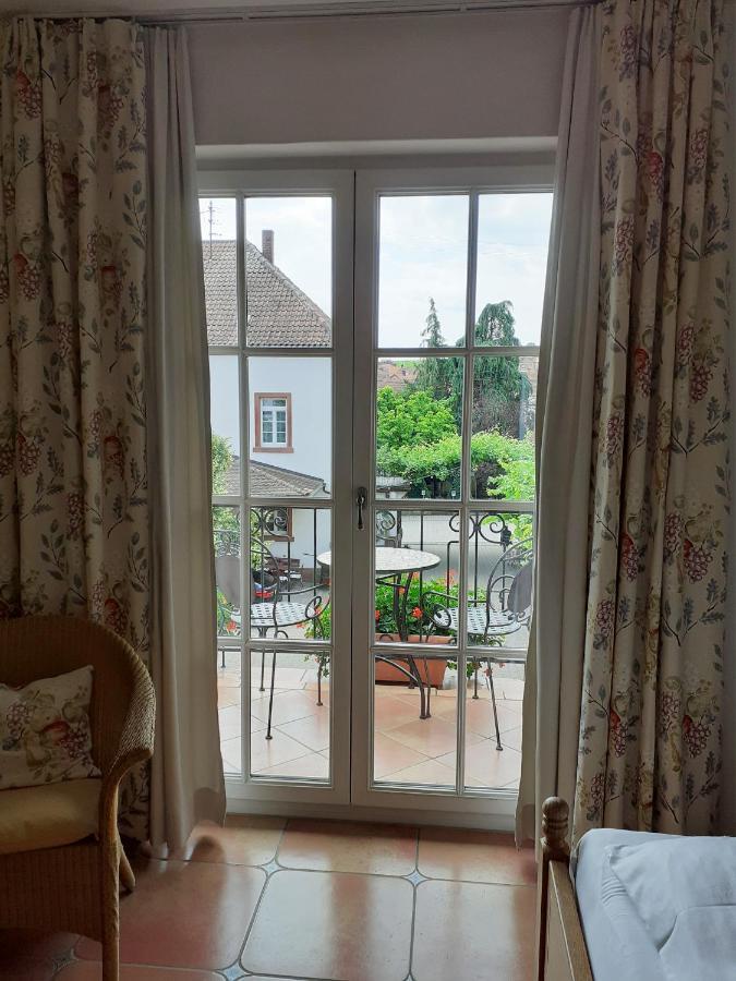 Das Landhotel Weingut Gernert Sankt Martin Buitenkant foto